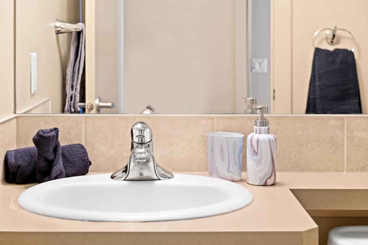 Apartment Gorgeous Downtown By Globalstay Free Parking Calgary